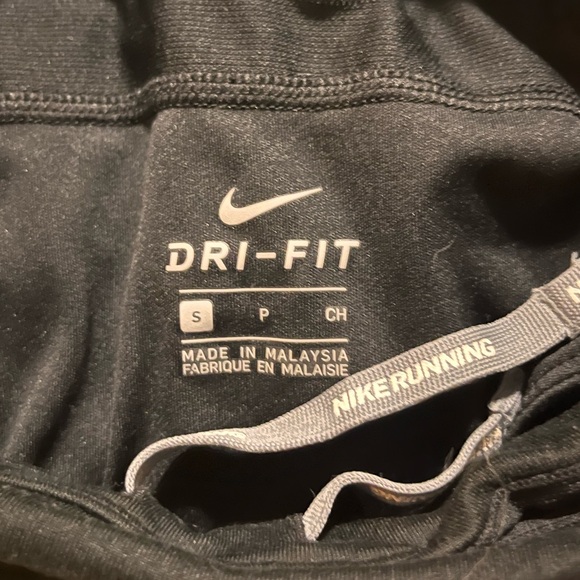 Nike Girls Sz S Dri-Fit Running Shorts - Picture 2 of 5
